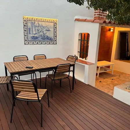Center, Charming 2 Bedroom Apartamento