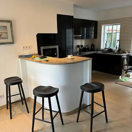 Center, Charming 2 Bedroom