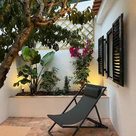 Apartmán Center, Charming 2 Bedroom *